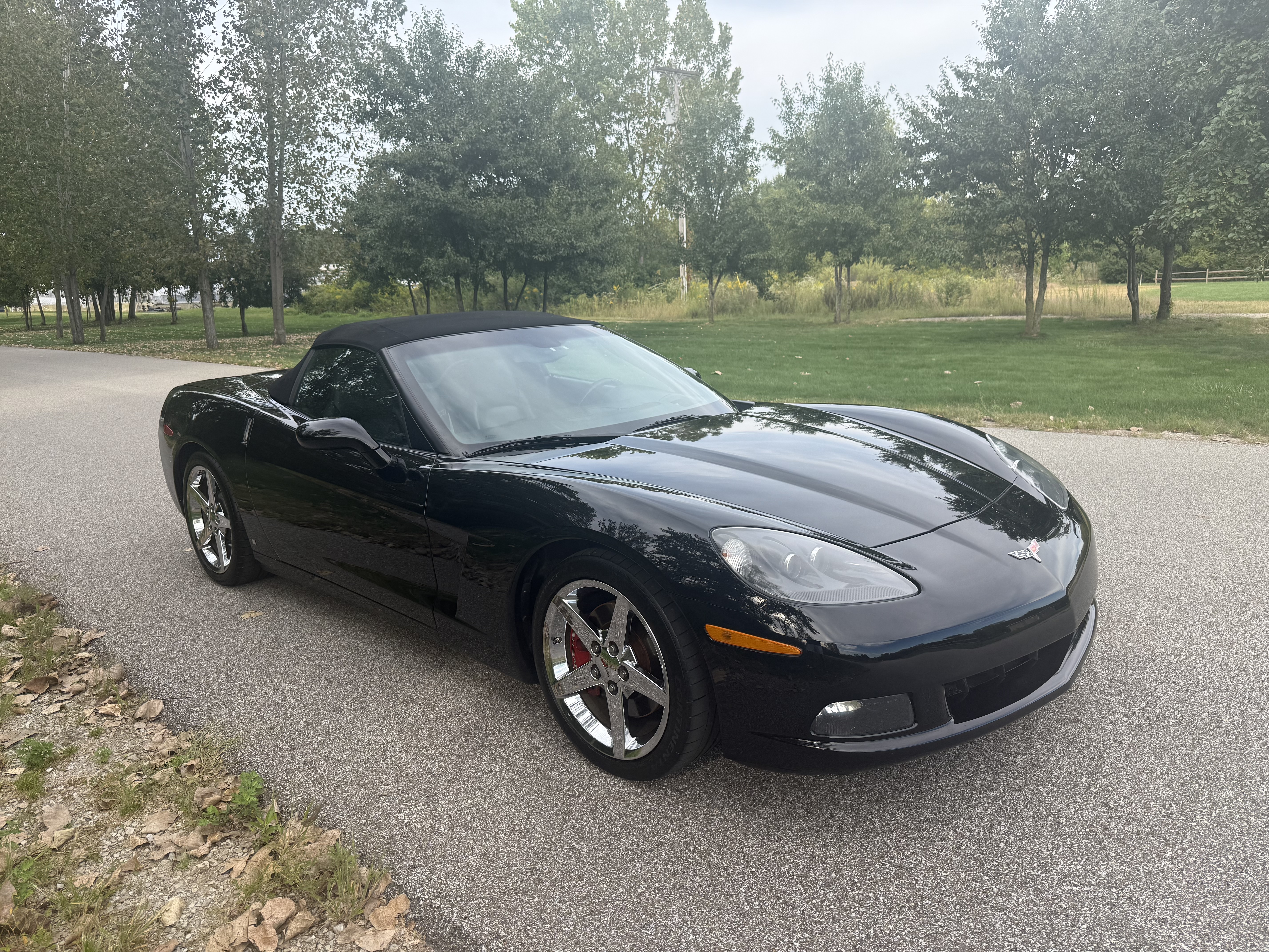 Used 2008 Chevrolet Corvette Convertible w/ Preferred Equipment Group RWD image 8