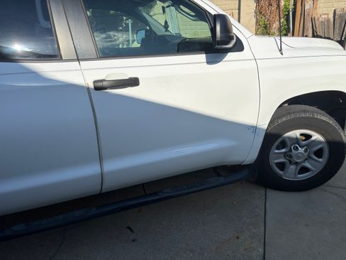Used 2014 Toyota Tundra SR image 2