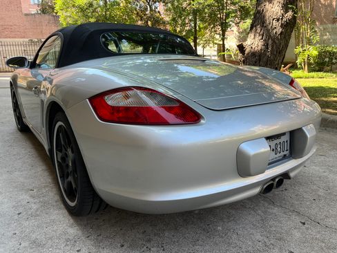 Used 2006 Porsche Boxster RWD image 4