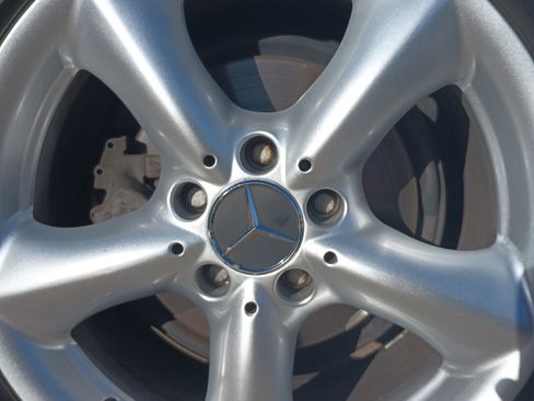 Used 2005 Mercedes-Benz CLK 320 Coupe image 21