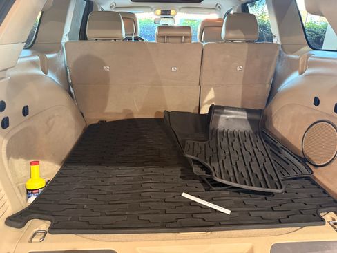 Used 2014 Jeep Grand Cherokee Overland w/ Advanced Technology Group image 11