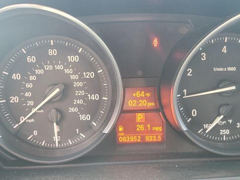 Used 2011 BMW Z4 sDrive35i image 10