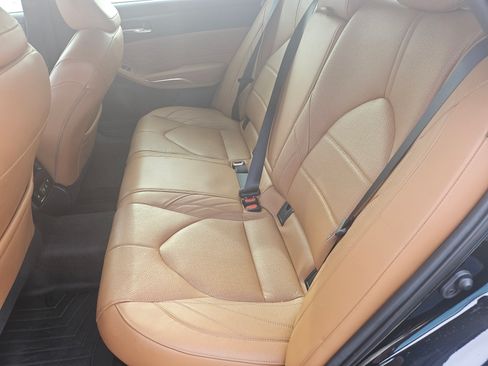 Used 2022 Toyota Avalon Limited image 20