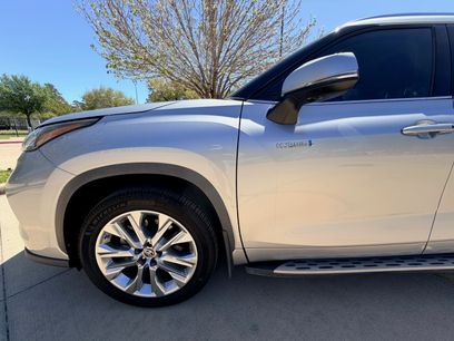 Used 2021 Toyota Highlander Limited