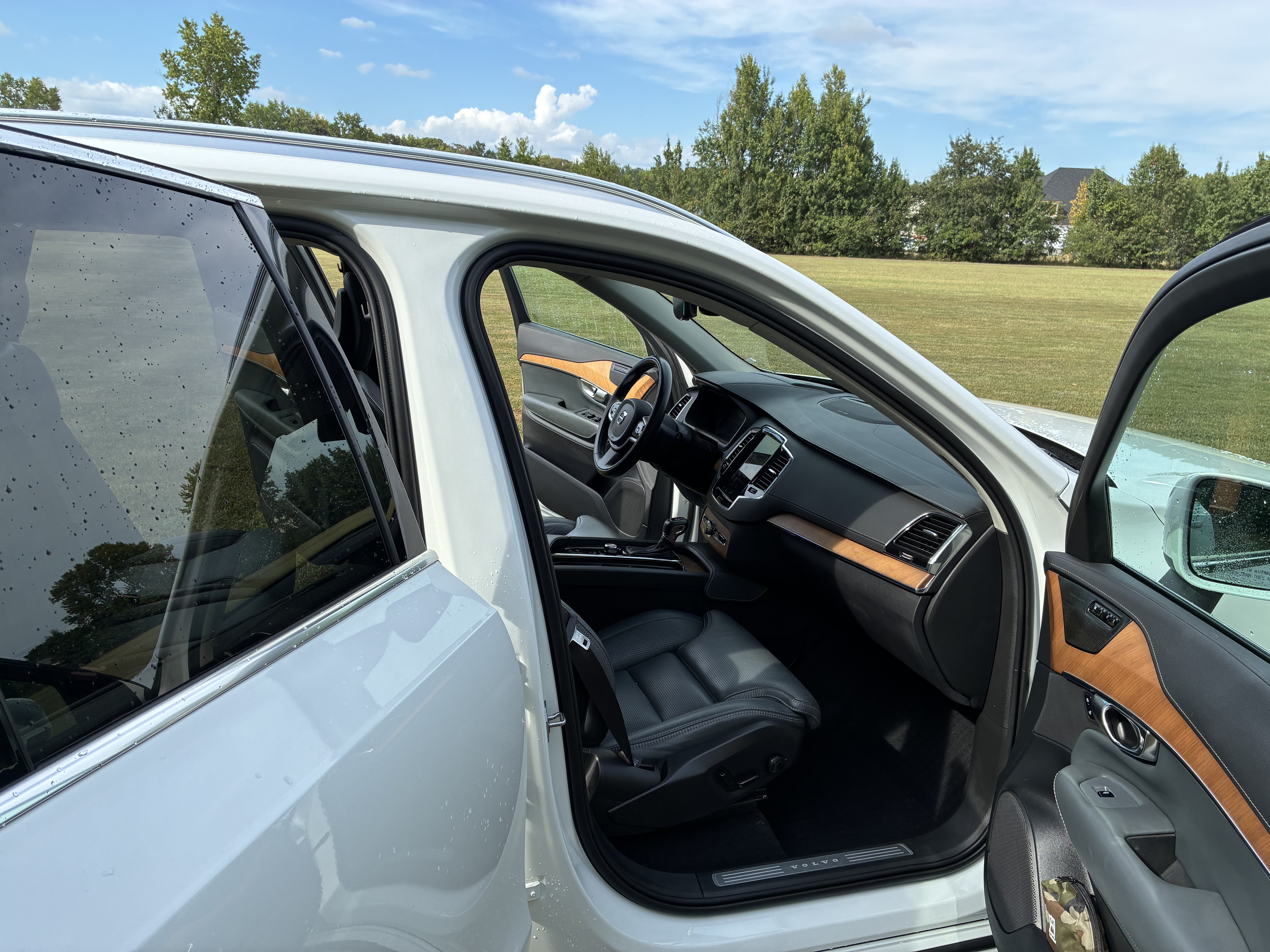Used 2020 Volvo XC90 T6 Inscription w/ Protection Package Premier AWD/4WD image 6