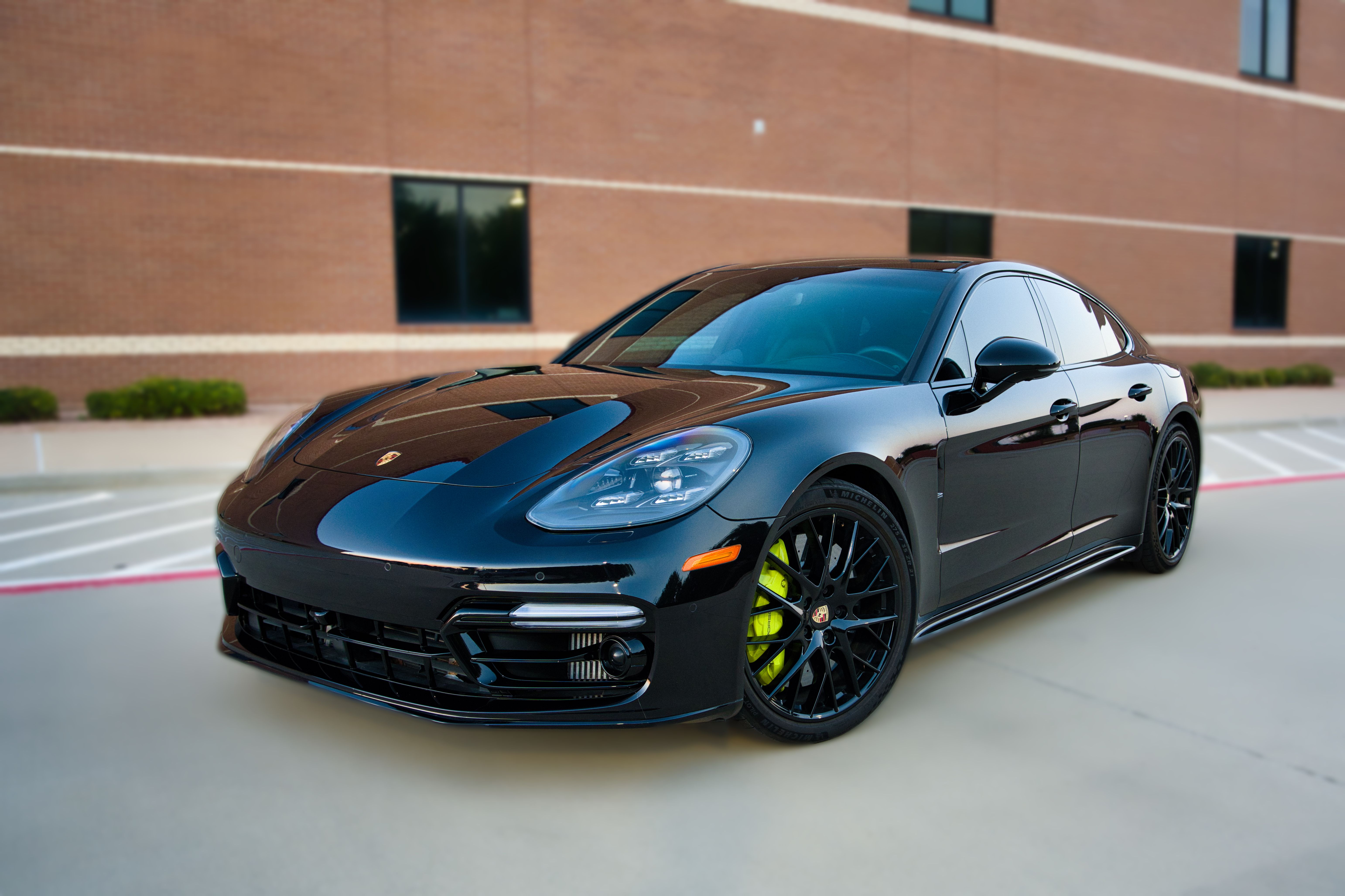 Used 2019 Porsche Panamera Turbo S AWD/4WD image 1