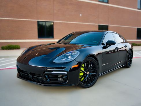 Used 2019 Porsche Panamera Turbo S AWD/4WD image 1