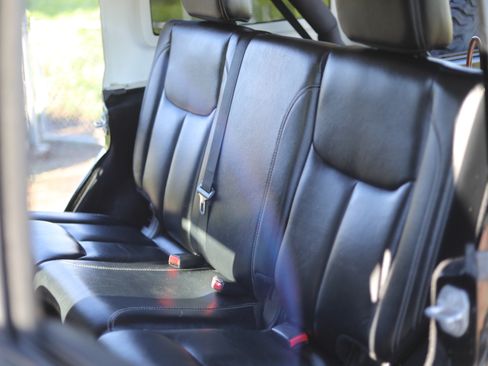 Used 2015 Jeep Wrangler Unlimited Sahara w/ Max Tow Package image 19