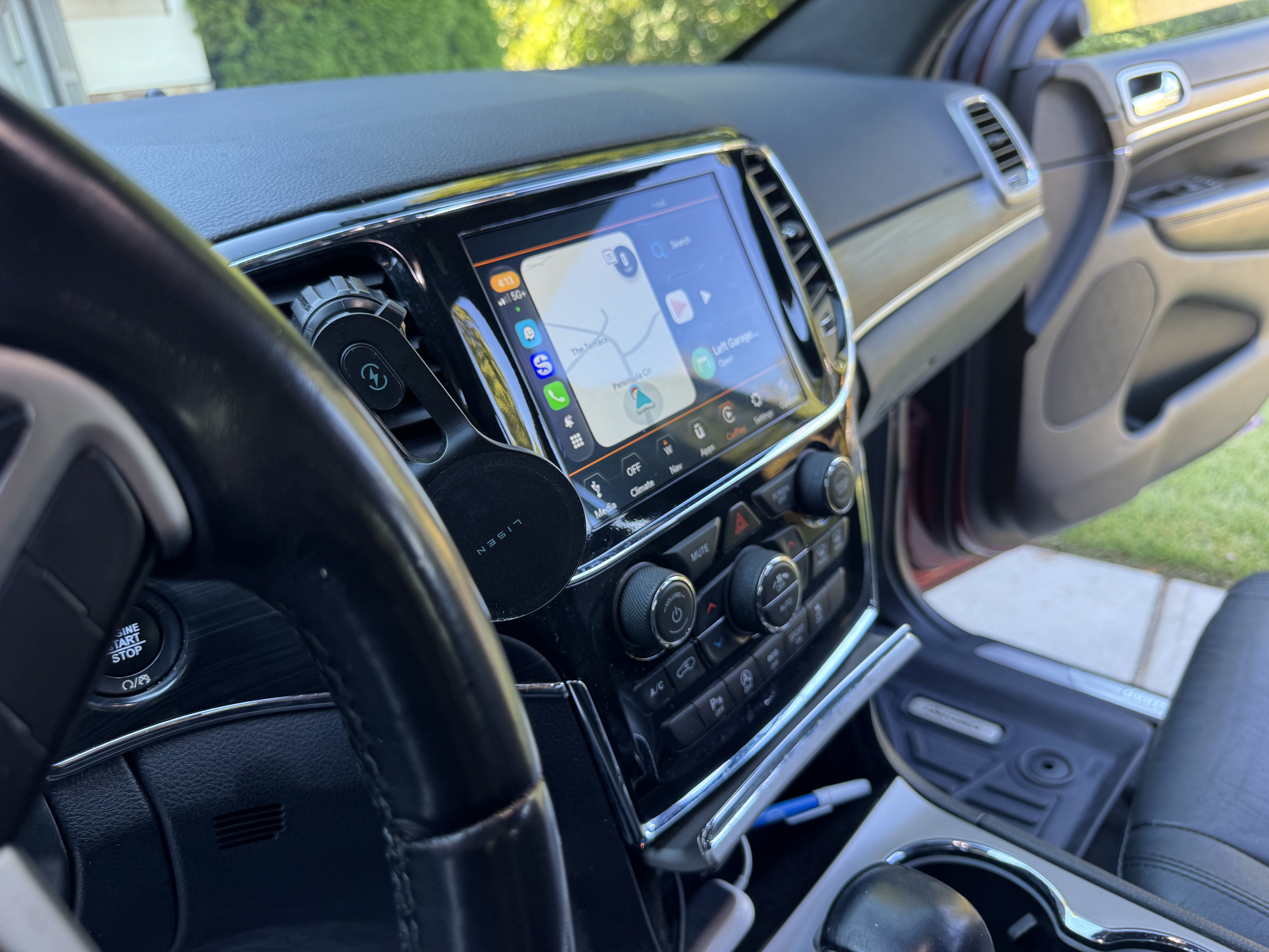 Used 2022 Jeep Grand Cherokee Limited AWD/4WD image 14
