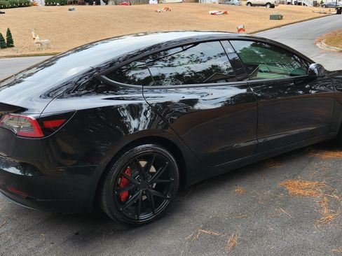 Used 2023 Tesla Model 3 Standard Range image 5