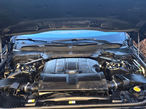 Used 2019 Land Rover Range Rover Sport HSE Dynamic image 4