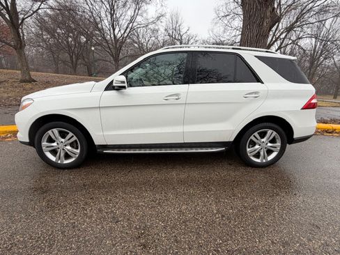 Used 2015 Mercedes-Benz ML 350 ML 350 4MATIC Sport Utility 4D image 10