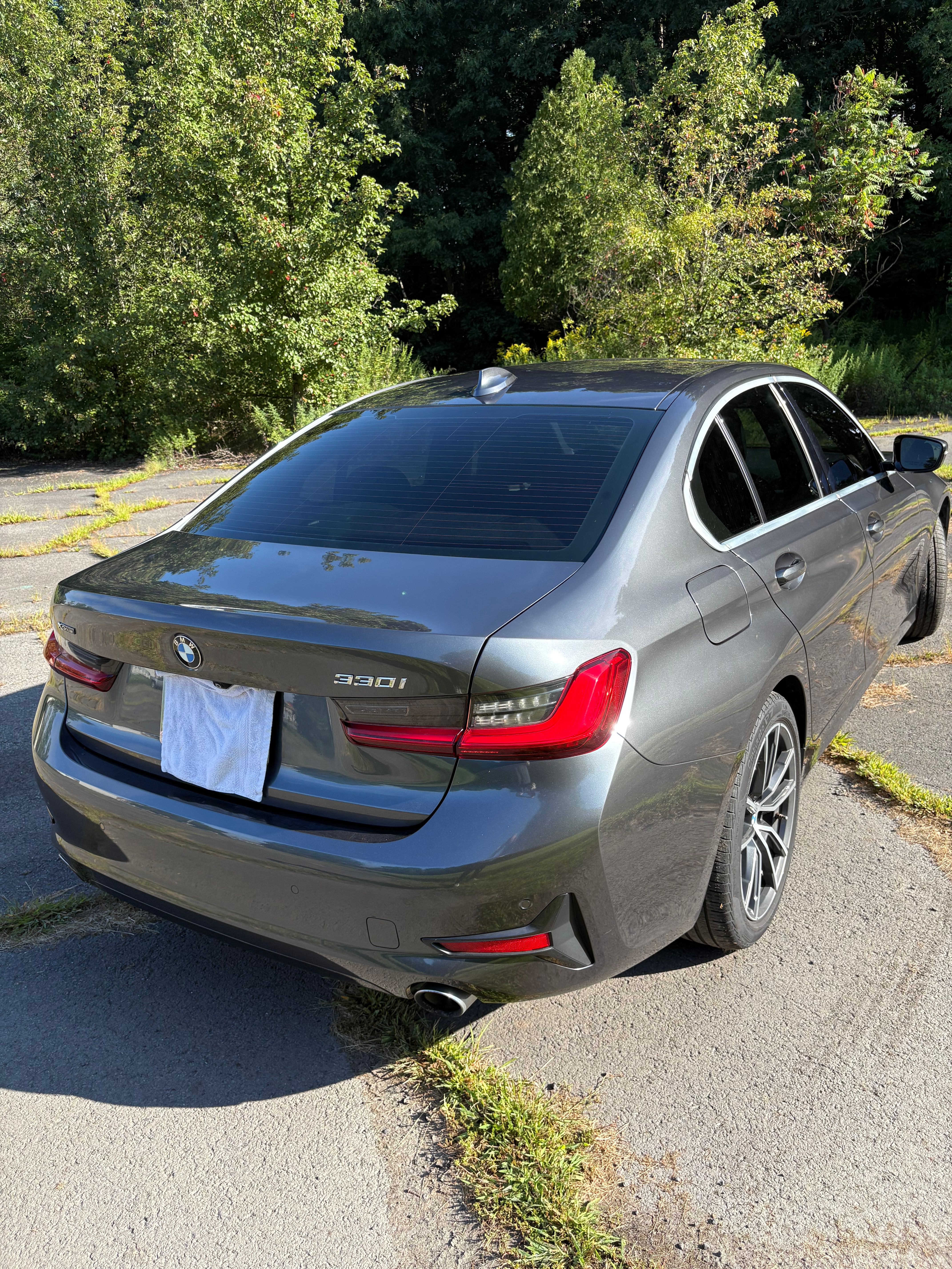 Used 2020 BMW 330i xDrive Sedan w/ Premium Package AWD/4WD image 4