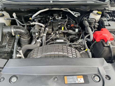 Used 2021 Ford Ranger Lariat w/ Tremor Off-Road Package image 10