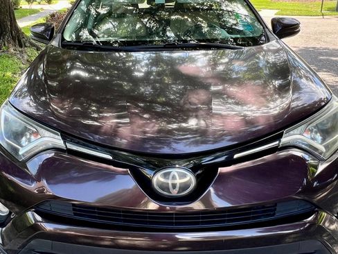 Used 2018 Toyota RAV4 XLE FWD image 4