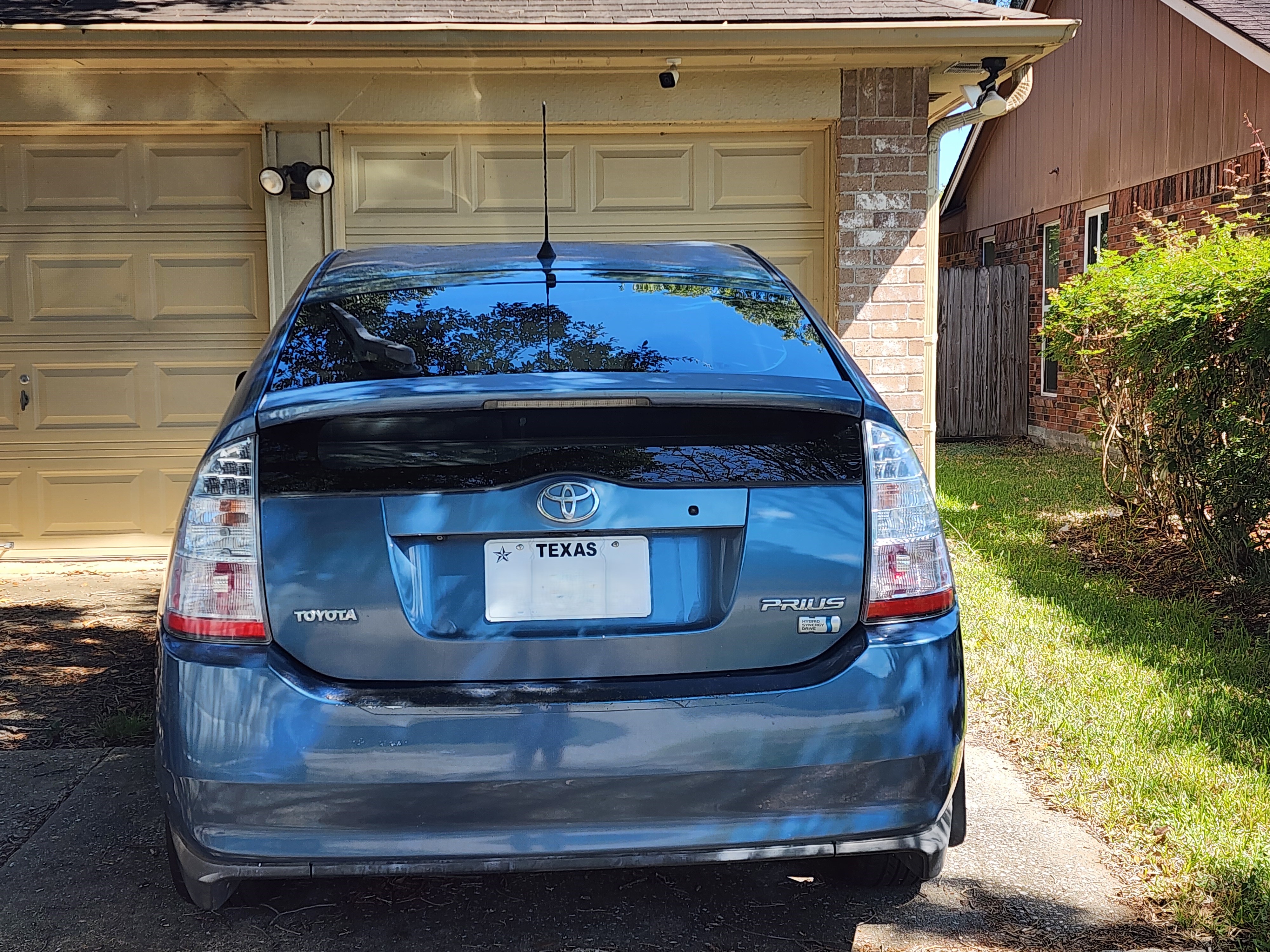 Used 2008 Toyota Prius Touring FWD image 2