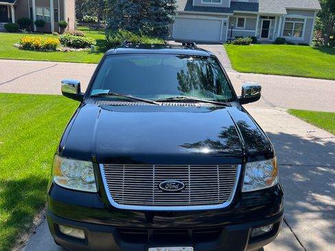 Used 2006 Ford Expedition XLT RWD image 5