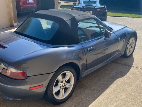 Used 2000 BMW Z3 2.5i image 1