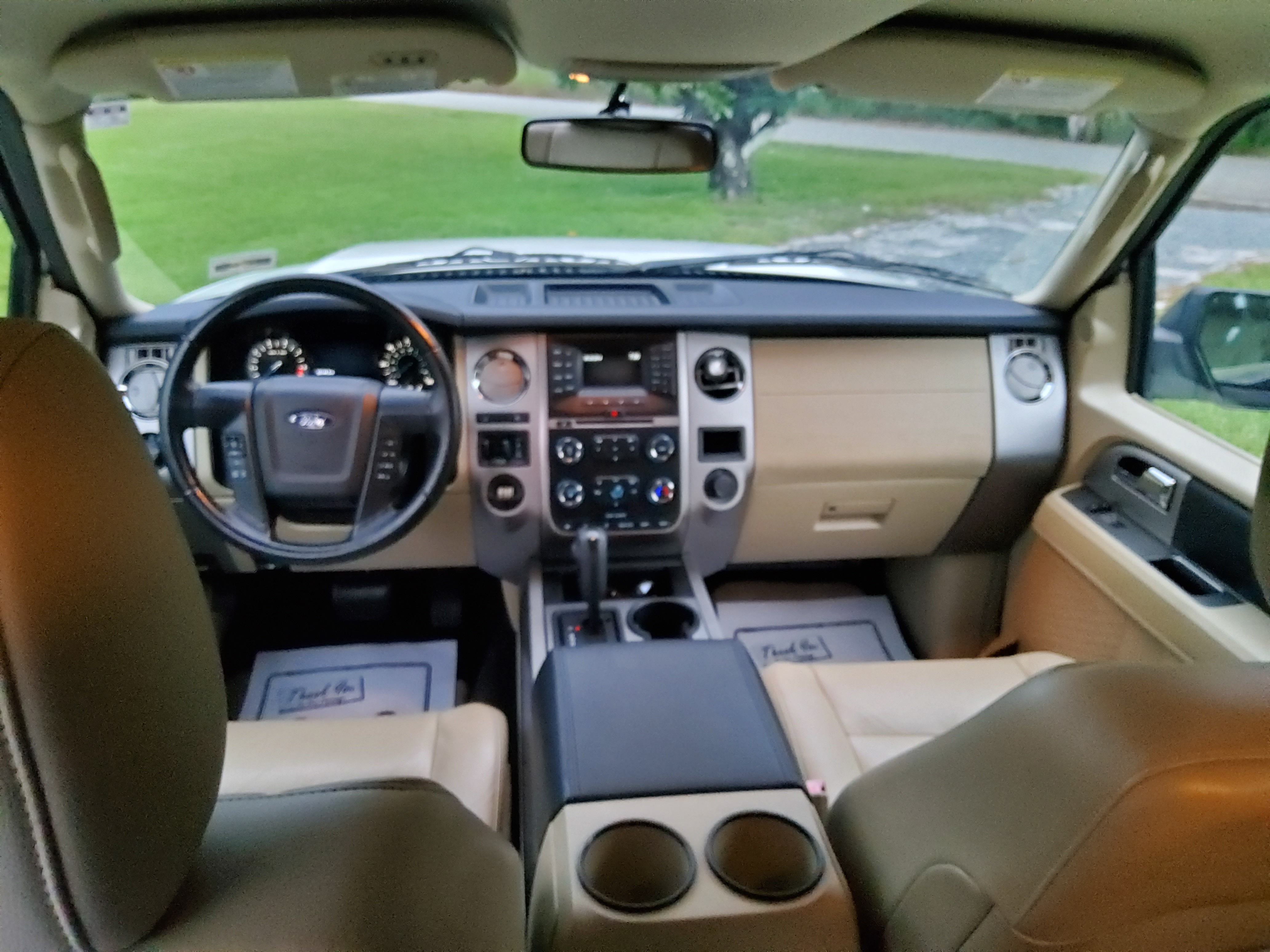 Used 2017 Ford Expedition XLT w/ Equipment Group 201A RWD image 11