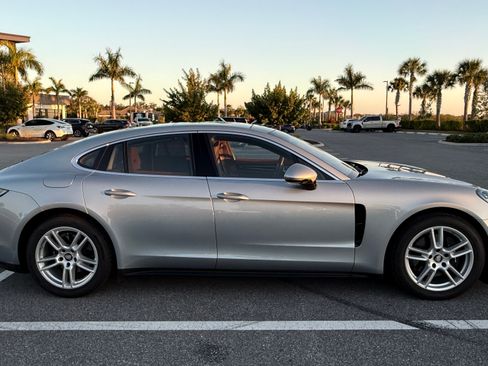 Used 2021 Porsche Panamera 4 image 6
