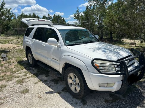 Used 2004 Toyota 4Runner Limited AWD/4WD image 4