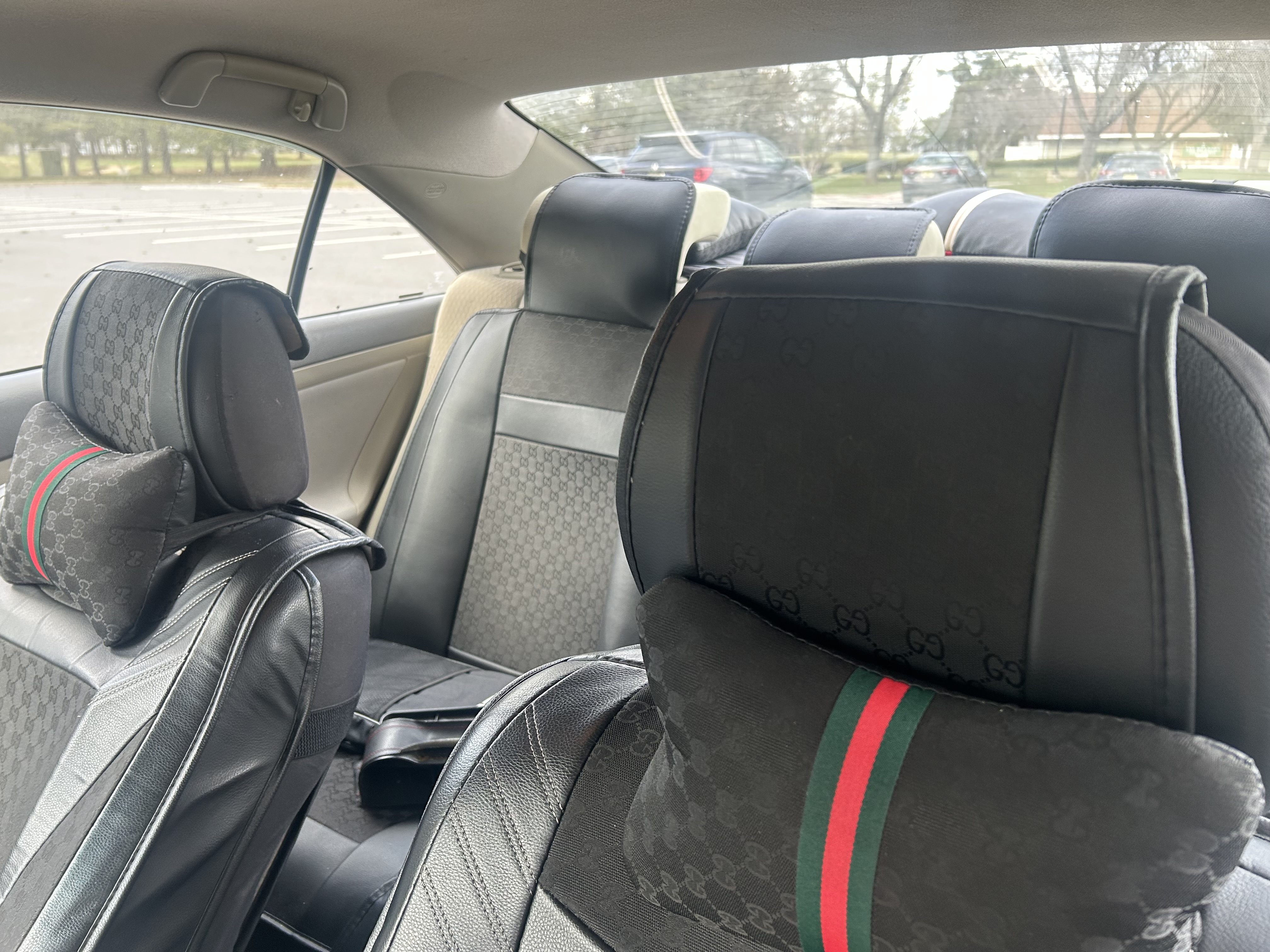 Used 2010 Toyota Camry FWD image 12