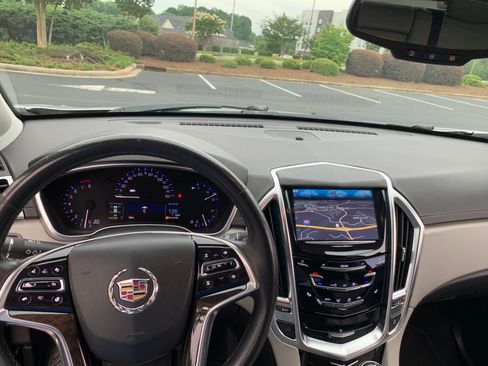Used 2015 Cadillac SRX Luxury w/ Driver Awareness Package FWD image 14