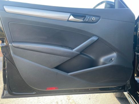 Used 2015 Volkswagen Passat 1.8T Wolfsburg Edition image 14