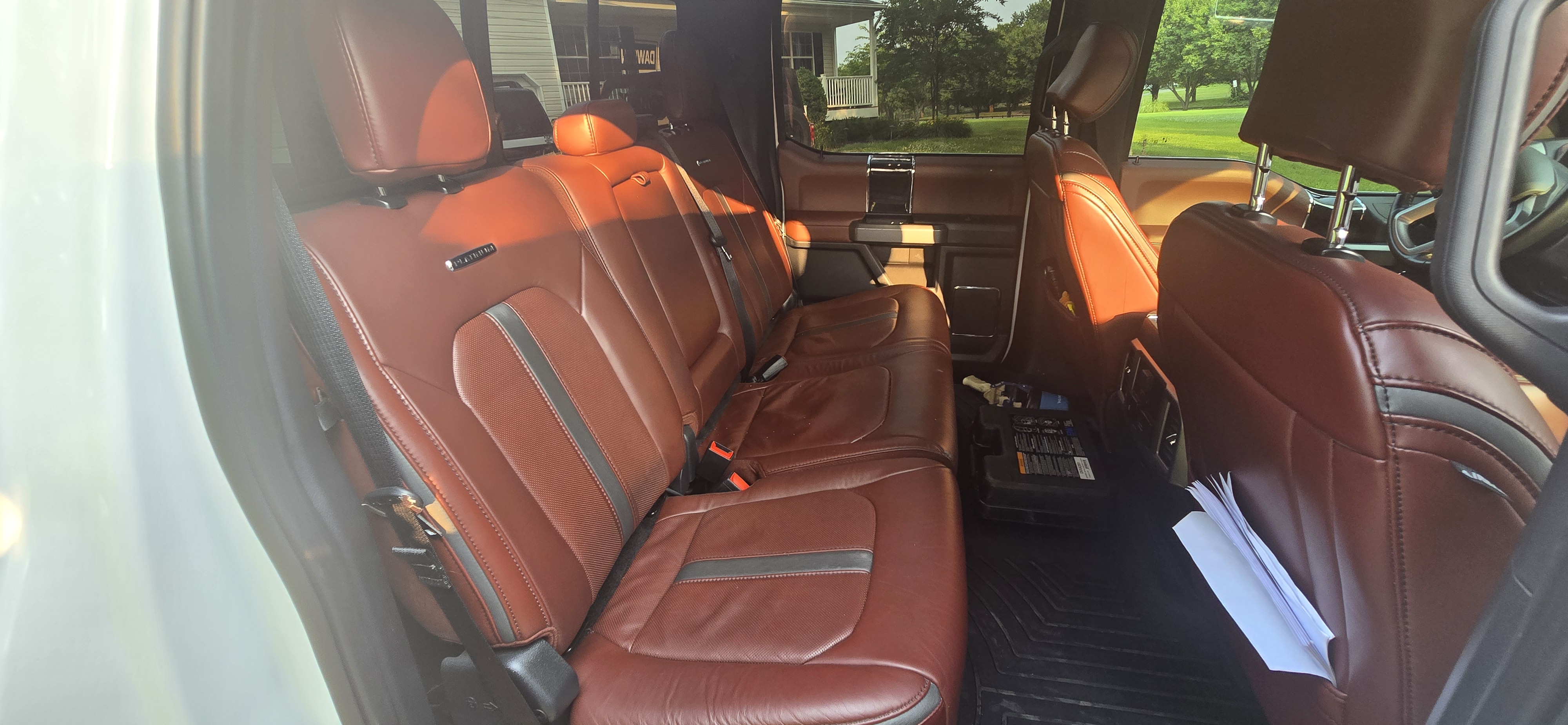 Used 2022 Ford F450 Platinum w/ FX4 Off-Road Package AWD/4WD image 9