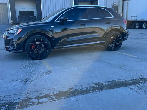 Used 2021 Audi Q3 2.0T Premium w/ Convenience Package image 1