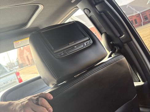 Used 2016 Lincoln Navigator Select image 14