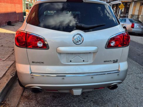 Used 2010 Buick Enclave CXL w/ Trailering Provision Package image 8