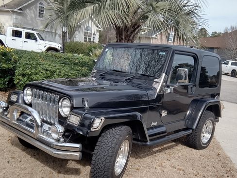 Used 1998 Jeep Wrangler Sahara image 4