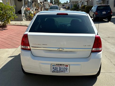 Used 2005 Chevrolet Malibu LS w/ Preferred Equipment Group FWD image 2