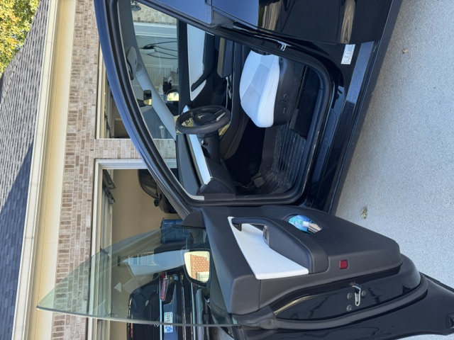 Used 2021 Tesla Model Y Long Range AWD/4WD image 17