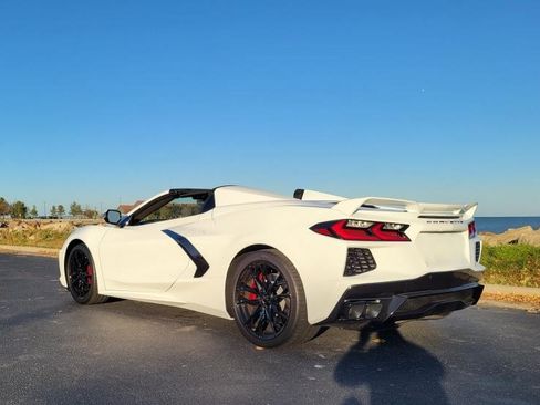 Used 2023 Chevrolet Corvette Stingray Premium Conv w/ Z51 Performance Package image 10