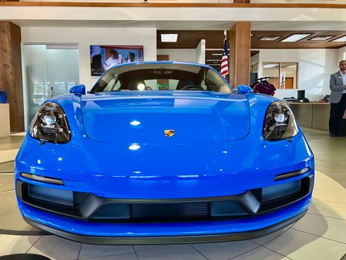 Used 2025 Porsche 718 Cayman GT4 image 6