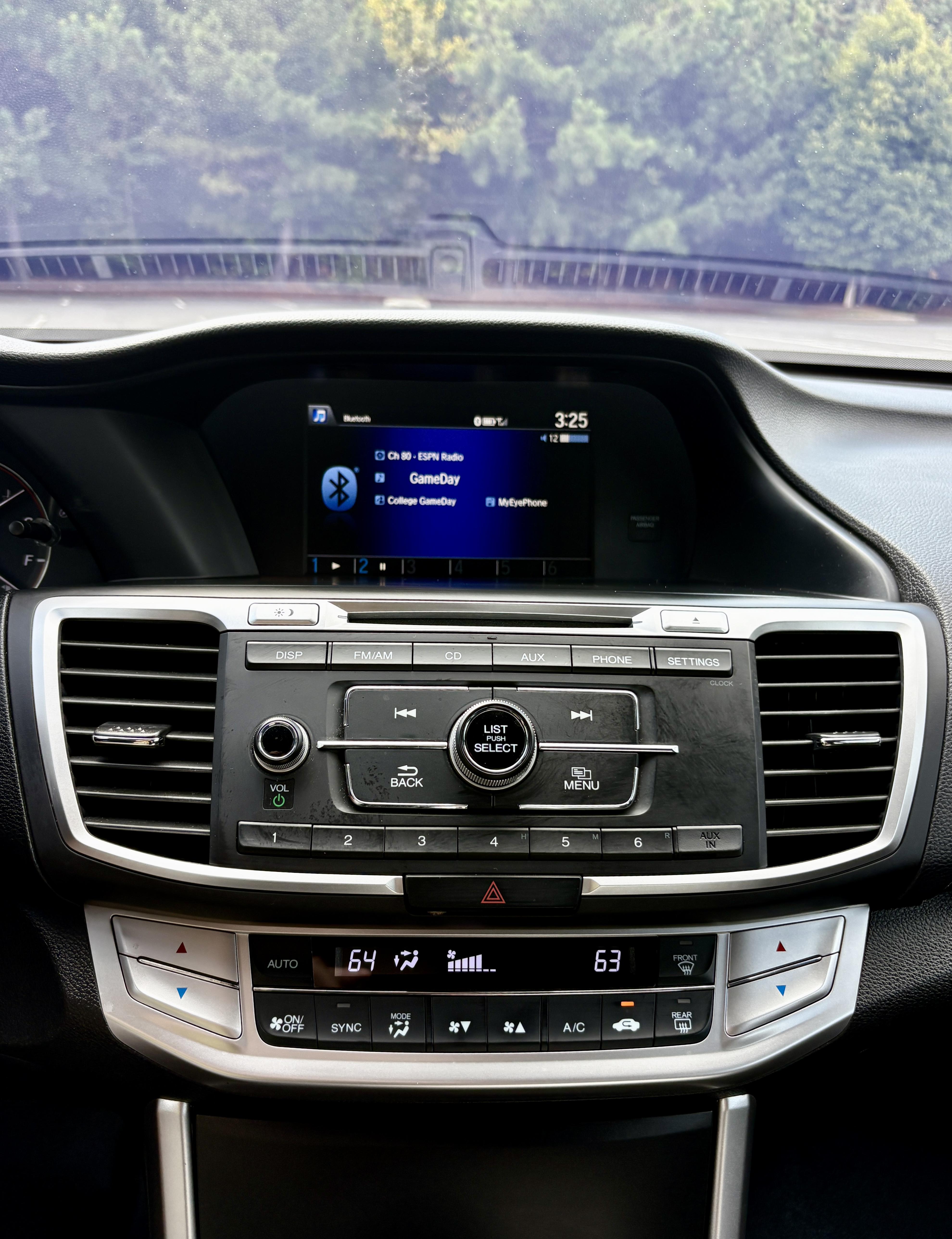 Used 2015 Honda Accord Sport image 10