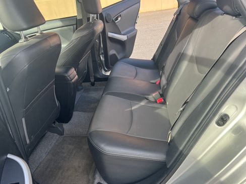 Used 2013 Toyota Prius Four image 9