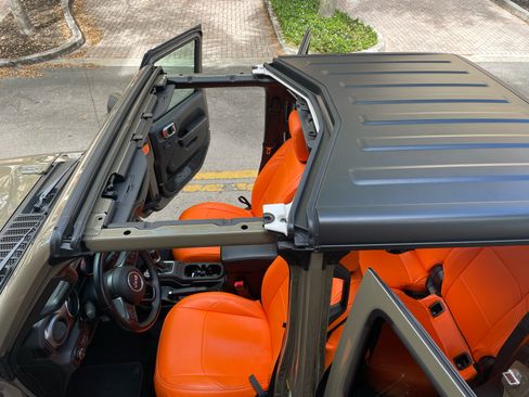 Used 2020 Jeep Gladiator Sport w/ Quick Order Package 24S image 6