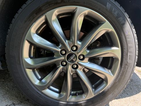 Used 2020 Lincoln Corsair AWD w/ Premium Package image 6