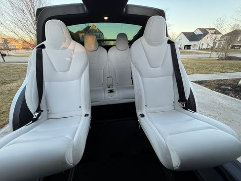 Used 2017 Tesla Model X 75D image 17