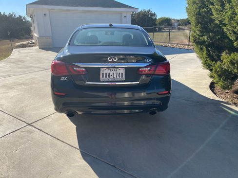 Used 2015 INFINITI Q70 3.7 image 8