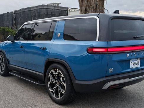 Used 2026 Rivian R1S Adventure image 2