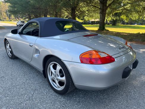 Used 1999 Porsche Boxster image 4
