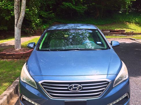Used 2015 Hyundai Sonata SE w/ Option Group 09 FWD image 5