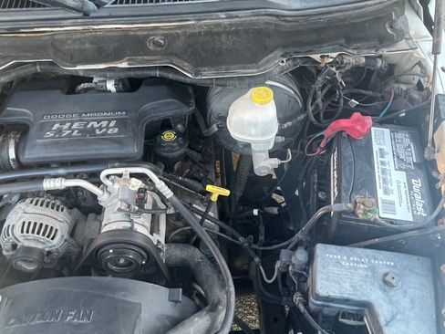 Used 2004 Dodge Ram 1500 Truck SLT image 11