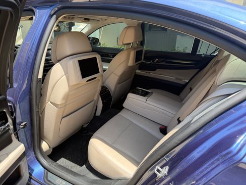 Used 2012 BMW ALPINA B7 xDrive AWD/4WD image 8
