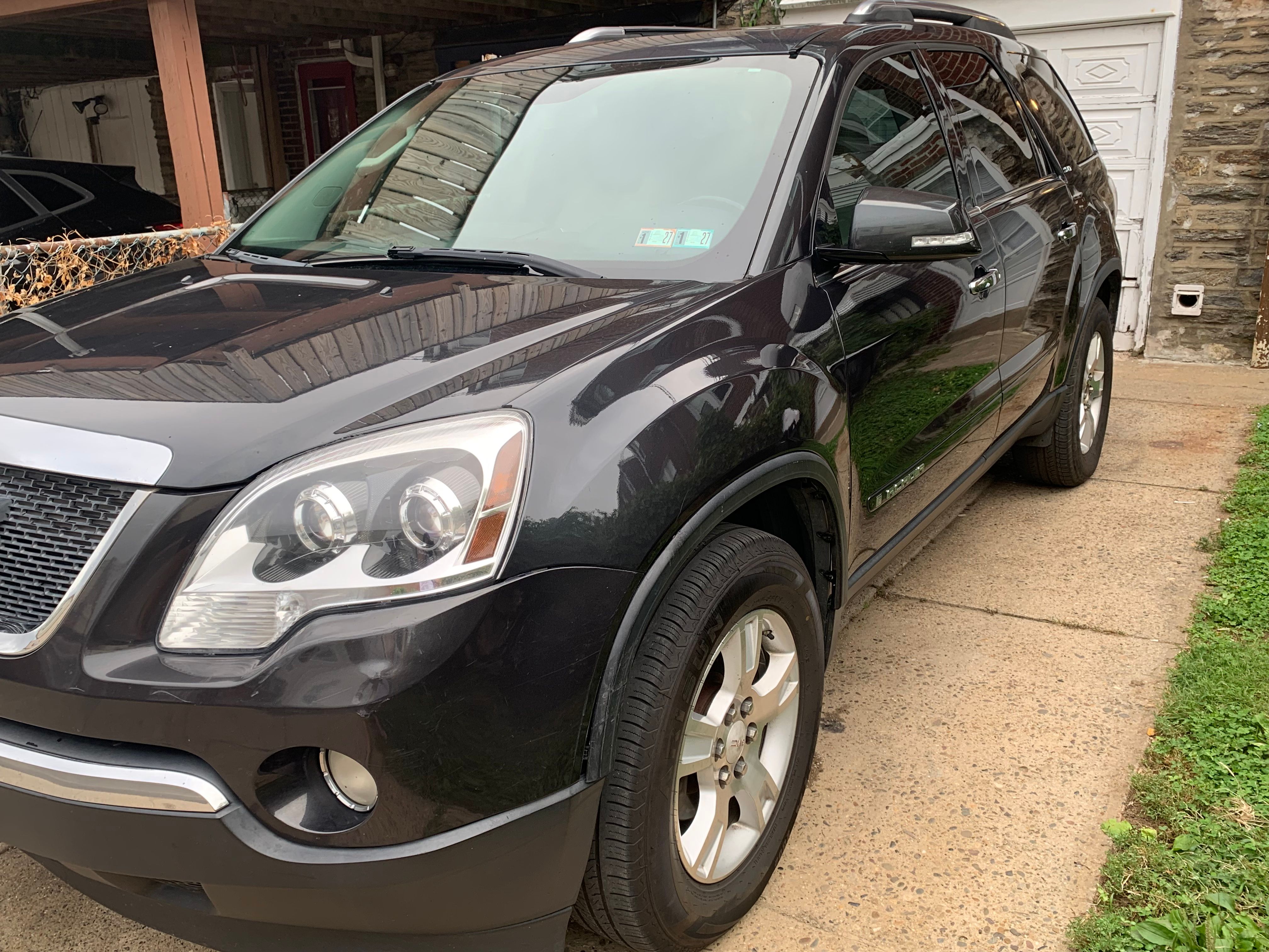 Used 2007 GMC Acadia SLT w/ Convenience Package FWD image 6