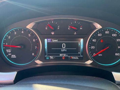 Used 2018 Chevrolet Traverse Premier image 8